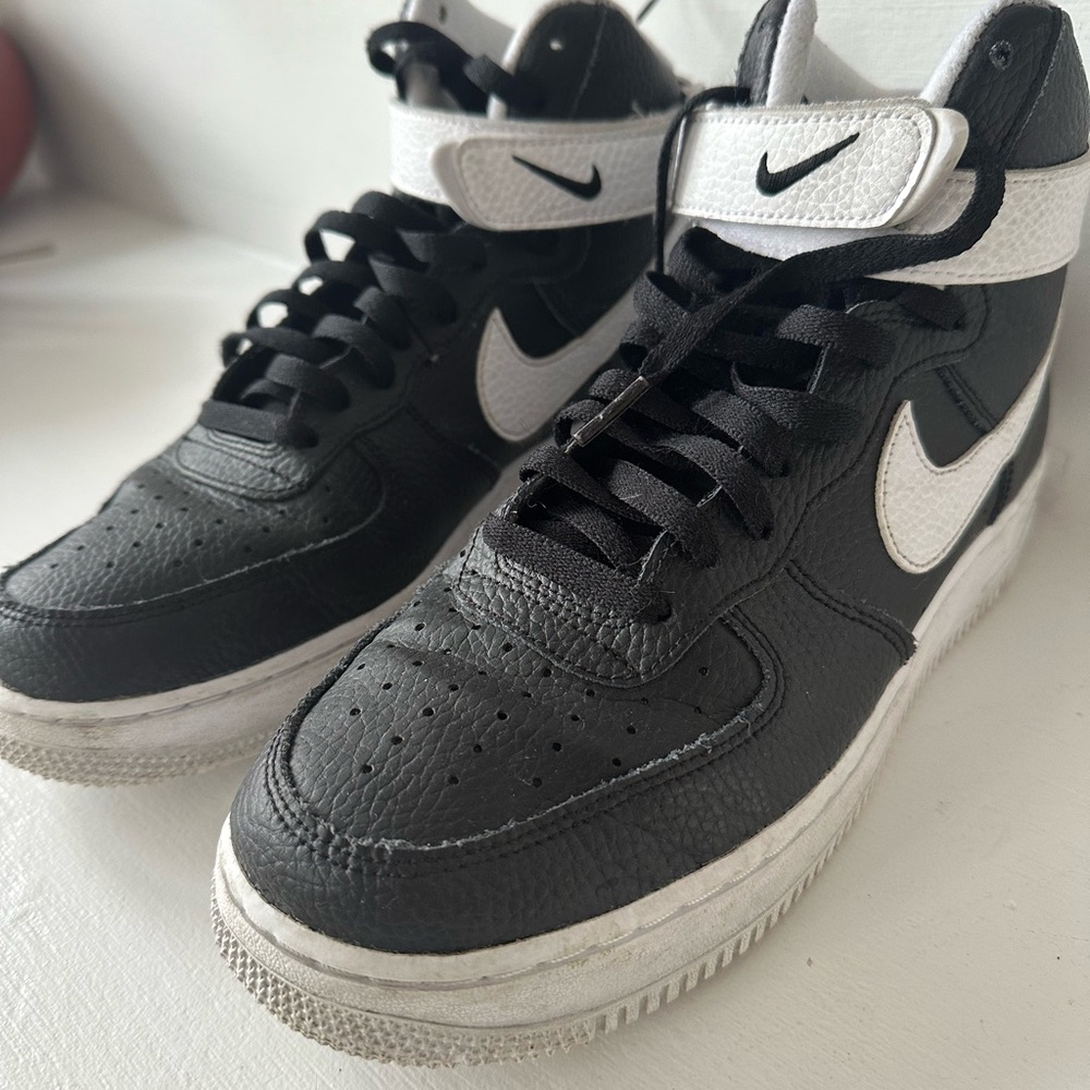 Men size 9.5 black with white swoosh and Velcro strap Nike Air Force 1